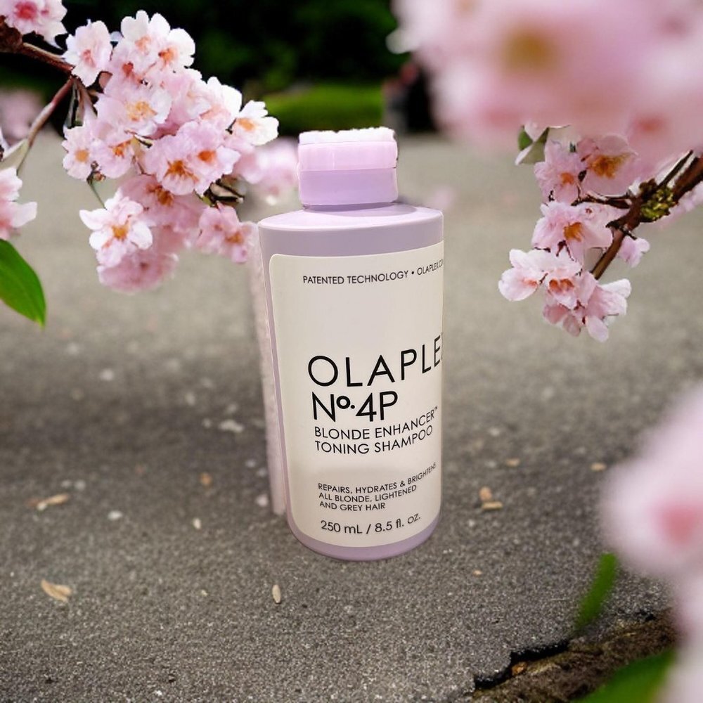 Olaplex no 4P blonde enhancer toning shampoo 8.5 oz